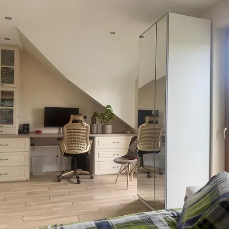 Zamorska Z Bezplatnym Dostepem Do Basenu W