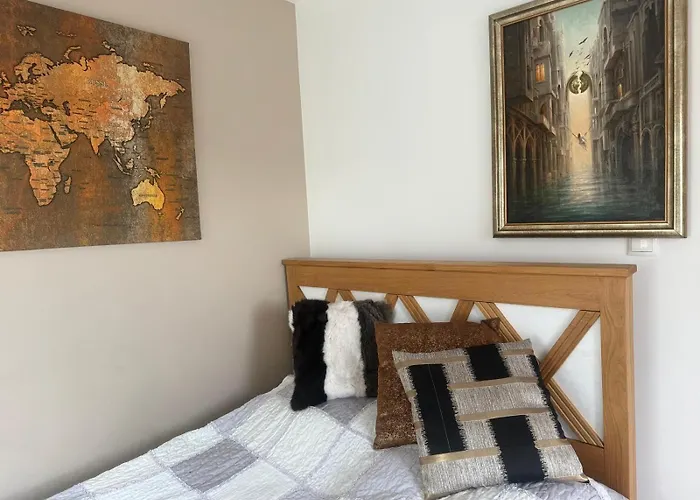 Zamorska Z Bezplatnym Dostepem Do Basenu W לודז'